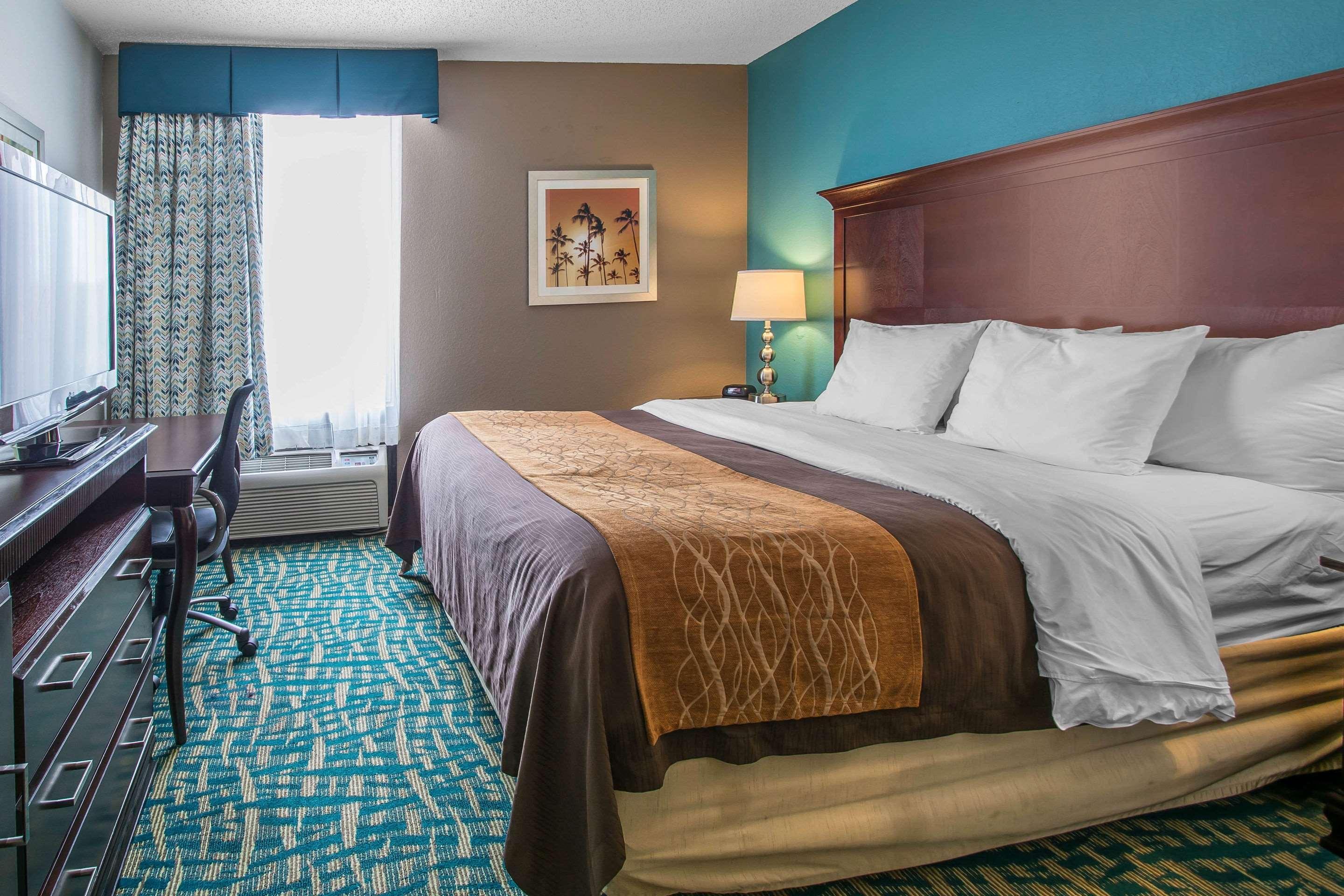 Lauderdale Lakes Comfort Inn & Suites Fort Lauderdale West Turnpike מראה חיצוני תמונה
