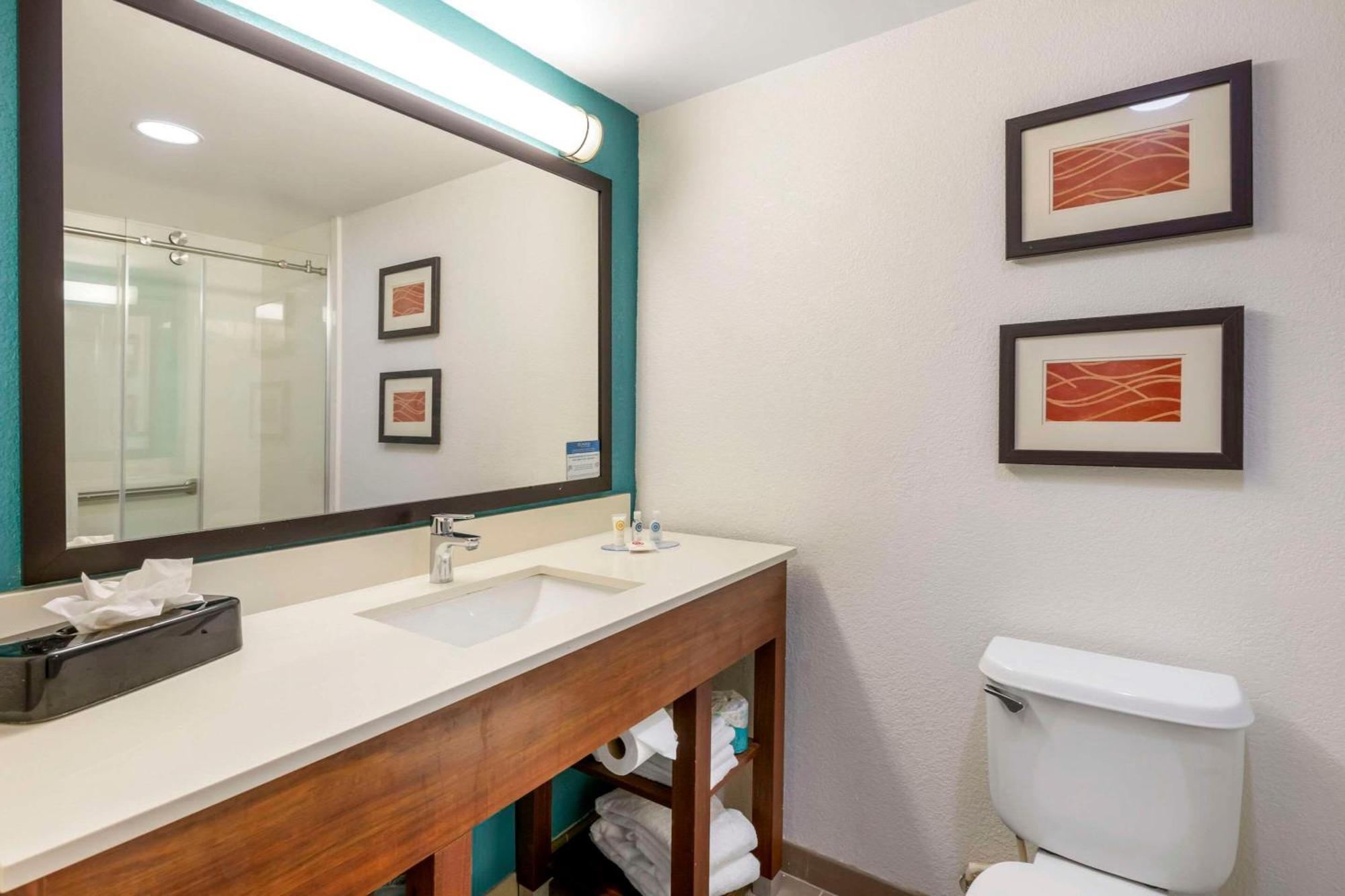 Lauderdale Lakes Comfort Inn & Suites Fort Lauderdale West Turnpike מראה חיצוני תמונה