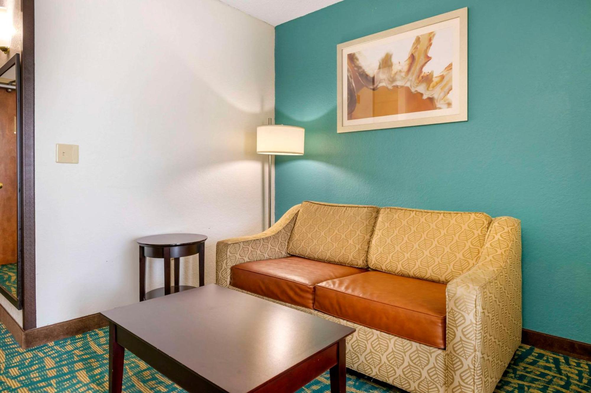 Lauderdale Lakes Comfort Inn & Suites Fort Lauderdale West Turnpike מראה חיצוני תמונה